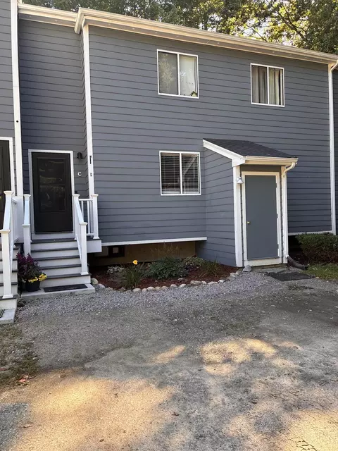 33 C Apple Ln #C, Hollis, NH 03049