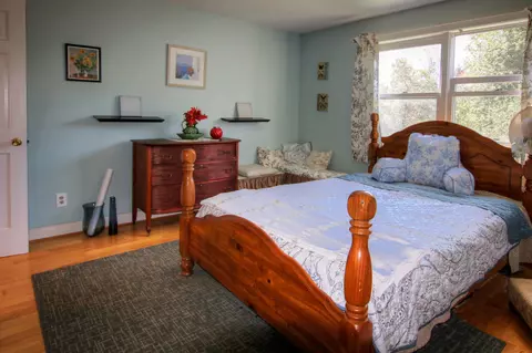Bedroom - 2941 Center Rd, Hyde Park, VT 05655 photo 2 of 10