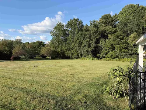 Exterior - 163 Exeter Rd, Hampton Falls, NH 03844 photo 6 of 6