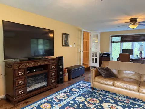 Living - 163 Exeter Rd, Hampton Falls, NH 03844 photo 2 of 5