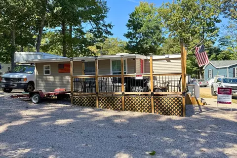 4 Minor Cir, Belmont, NH 03220