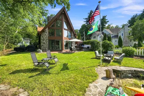 Exterior - 21 Oak St, Windham, NH 03087 photo 4 of 7