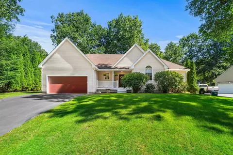 3 Joshua Rd, Amherst, NH 03031