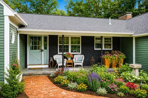 24 Snow Hill Dr, Hancock, NH 03449