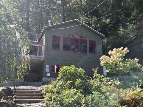 8 Marsh Hill Rd, New Durham, NH 03855