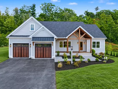28 Saybrook Dr, Rindge, NH 03461