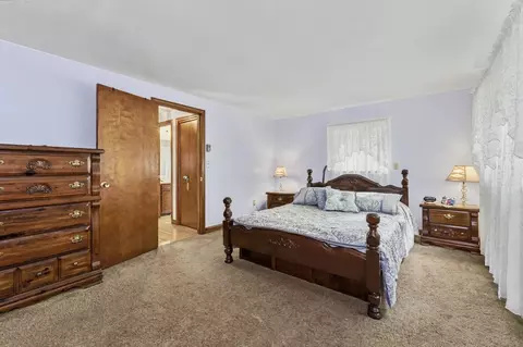 Bedroom - 2 5 Cunningham Dr, Derry, NH 03038 photo 1 of 4