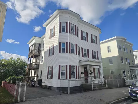 371 Spruce St, Manchester, NH 03103