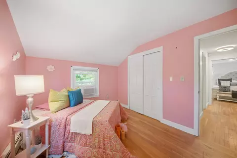 Bedroom - 5 Arrowhead Rd, Derry, NH 03038 photo 4 of 5