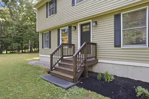 Exterior - 1 Hope Ln, Bow, NH 03304 photo 5 of 15