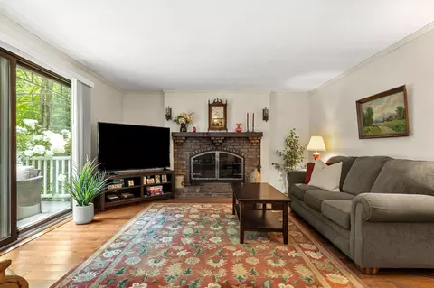Living - 39 Ashbrook Dr, Hampton, NH 03842 photo 3 of 3