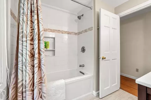 Bath - 39 Ashbrook Dr, Hampton, NH 03842 photo 5 of 5