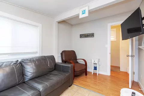 Living - 4 H St, Hampton, NH 03842 photo 5 of 5