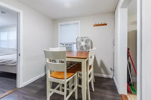 Dining - 4 H St, Hampton, NH 03842 photo 2 of 2
