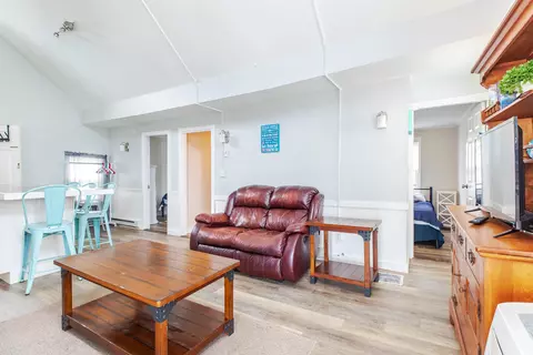 Living - 4 H St, Hampton, NH 03842 photo 1 of 5