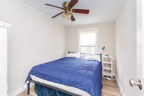 Bedroom - 4 H St, Hampton, NH 03842 photo 2 of 12
