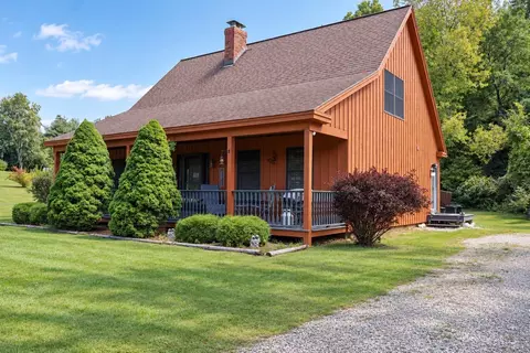 249 Pine Hollow Rd, Pownal, VT 05261
