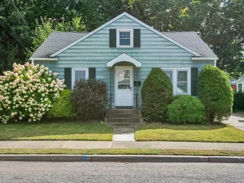 7 Roland Ct, Winooski, VT 05404