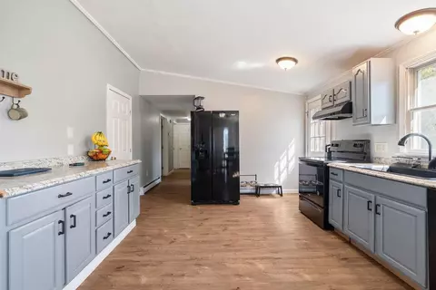Entry Way - 5 Alder Ln, Dover, NH 03820 photo 1 of 1
