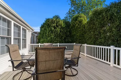 Exterior - 55 Hampton Meadows Rd #55, Hampton, NH 03842 photo 4 of 5