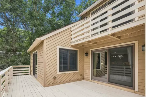 Exterior - 200 Wheel Wright Rd, Hampstead, NH 03841 photo 4 of 11