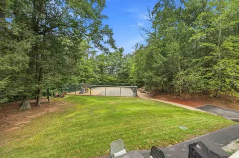 Exterior - 200 Wheel Wright Rd, Hampstead, NH 03841 photo 7 of 11