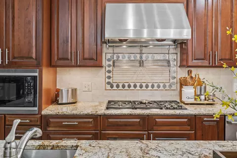 Kitchen - 200 Wheel Wright Rd, Hampstead, NH 03841 photo 4 of 5