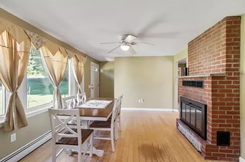Dining - 17 Bridle Bridge Rd, Windham, NH 03087 photo 1 of 2