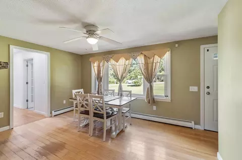 Dining - 17 Bridle Bridge Rd, Windham, NH 03087 photo 2 of 2