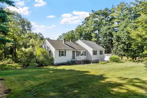Exterior - 17 Bridle Bridge Rd, Windham, NH 03087 photo 5 of 5