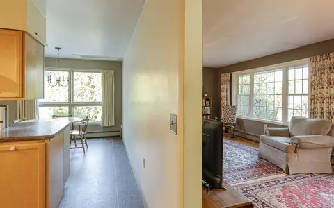 Entry Way - 138 North Rd, Walpole, NH 03608 photo 1 of 2