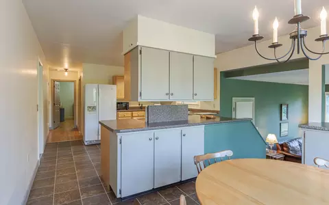 Kitchen - 138 North Rd, Walpole, NH 03608 photo 3 of 7