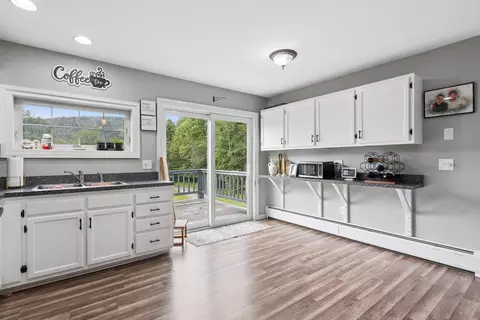 Kitchen - 292 Spooner Rd, Randolph, VT 05060 photo 4 of 6