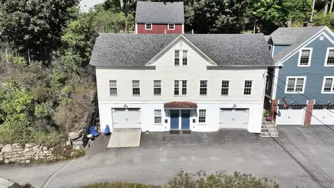 79 Main St #B, Peterborough, NH 03458