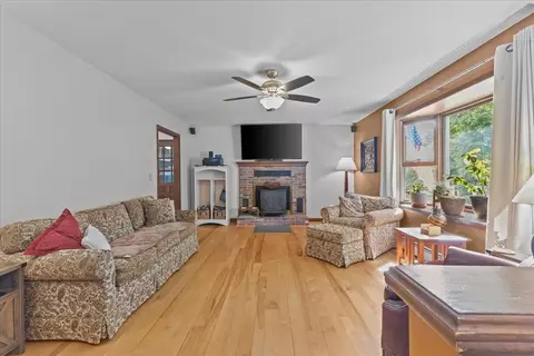 Living - 147 Browns Trce, Jericho, VT 05465 photo 2 of 2