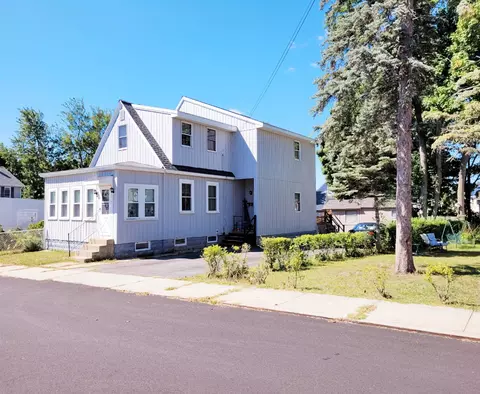 30 Brook St, Nashua, NH 03060