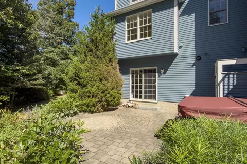 Exterior - 25 Runaway Rd, Newfields, NH 03856 photo 10 of 13