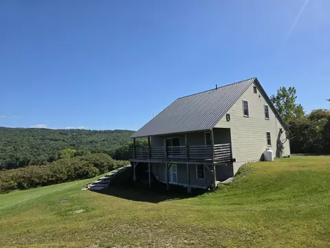 Exterior - 135 Winterbell Dr, Dummerston, VT 05301 photo 6 of 9