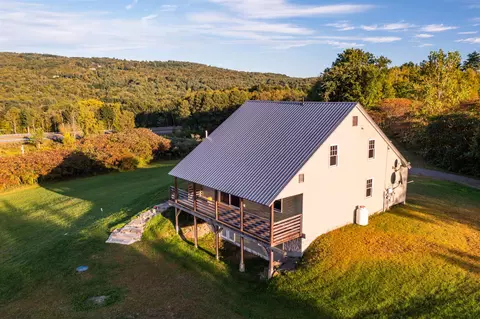 Exterior - 135 Winterbell Dr, Dummerston, VT 05301 photo 1 of 9