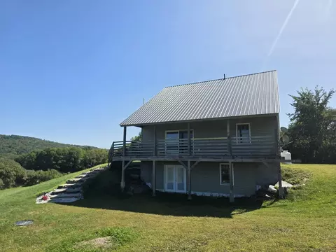 Exterior - 135 Winterbell Dr, Dummerston, VT 05301 photo 2 of 9