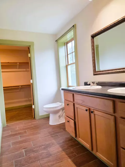 Bath - 135 Winterbell Dr, Dummerston, VT 05301 photo 1 of 6