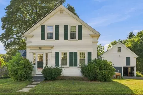 40 N Main St, Newton, NH 03858