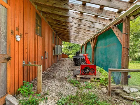Exterior - 256 Trail Rd, Putney, VT 05346 photo 4 of 20