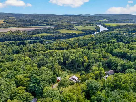 View/Area - 256 Trail Rd, Putney, VT 05346 photo 1 of 3