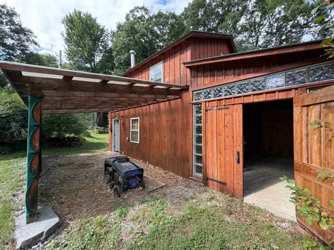 Exterior - 256 Trail Rd, Putney, VT 05346 photo 15 of 20
