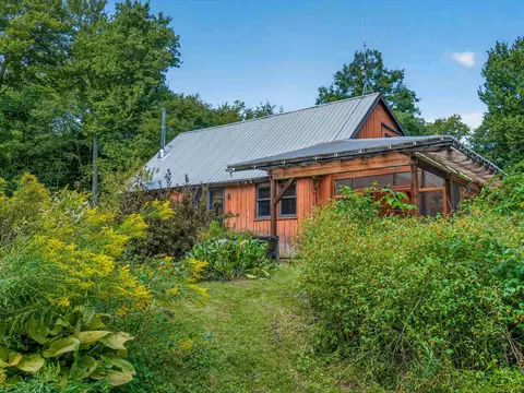 Exterior - 256 Trail Rd, Putney, VT 05346 photo 8 of 20