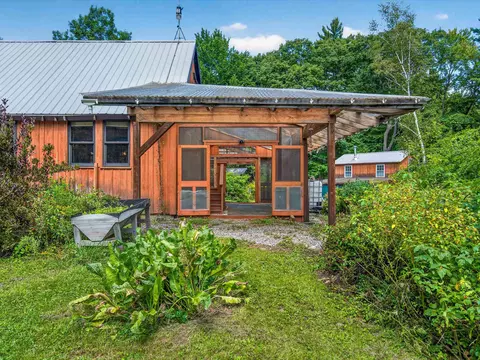 Exterior - 256 Trail Rd, Putney, VT 05346 photo 7 of 20