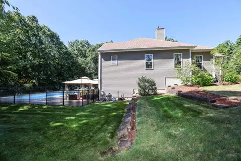 Exterior - 21 Barberry St, Hooksett, NH 03106 photo 15 of 15