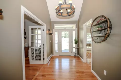 Entry Way - 21 Barberry St, Hooksett, NH 03106 photo 1 of 5