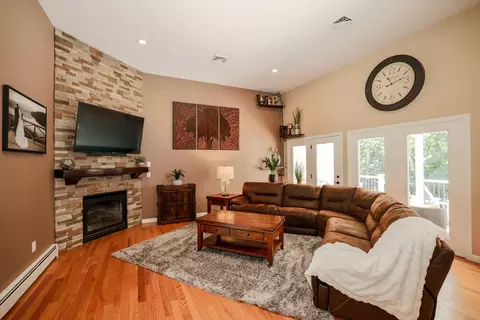 Living - 21 Barberry St, Hooksett, NH 03106 photo 1 of 2